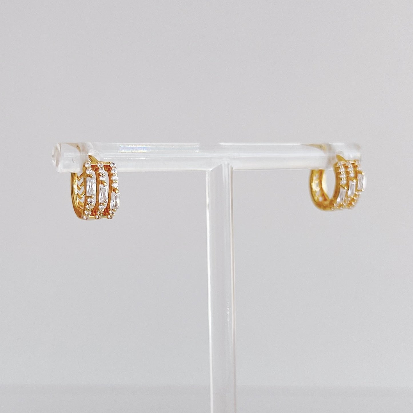 HUGGIE TRES CIRCONIAS