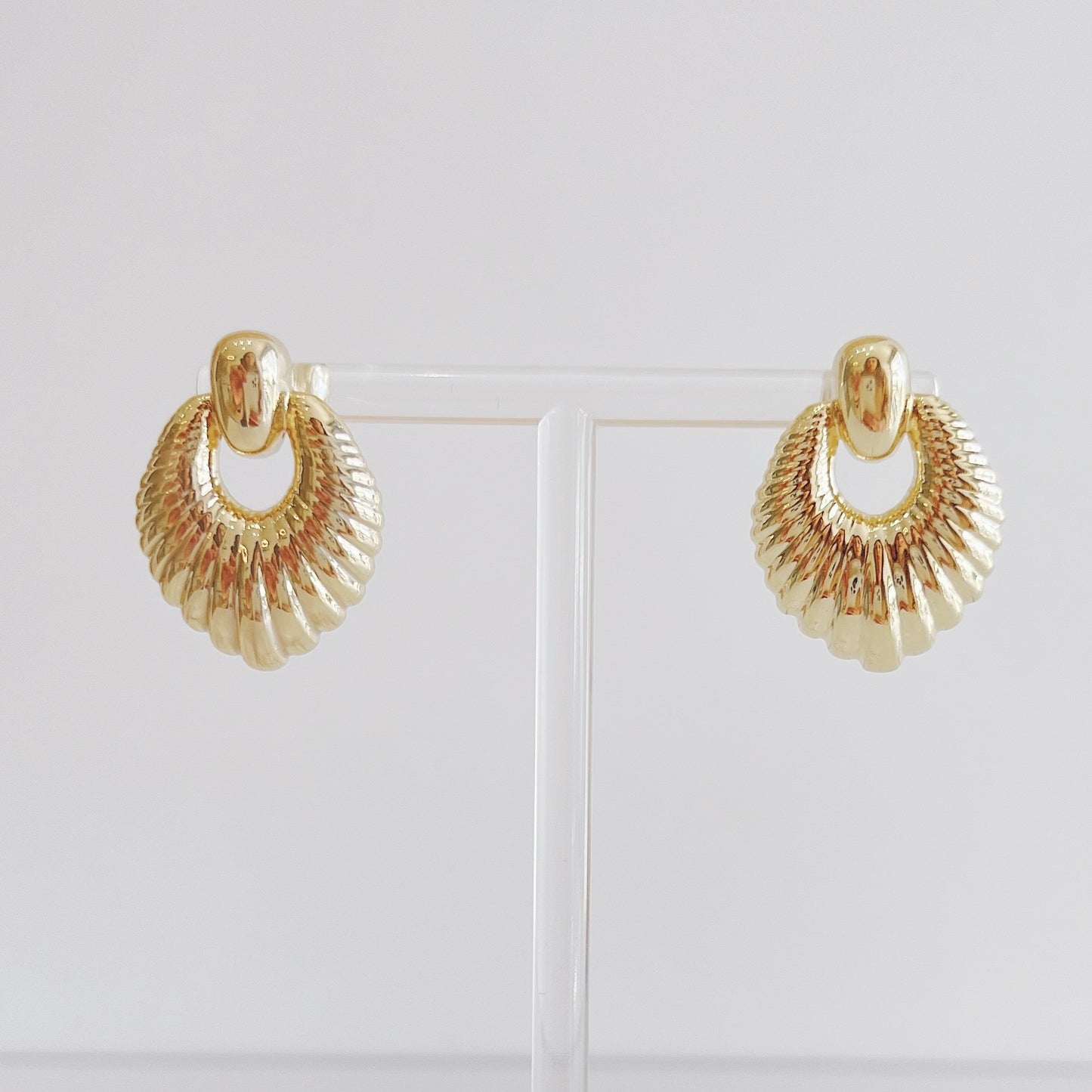 ARETE CONCHITA DORADO