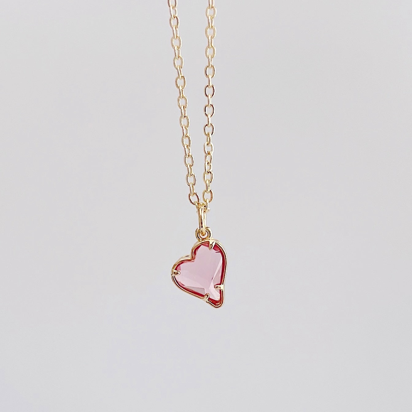 COLLAR CORAZÓN ROSA