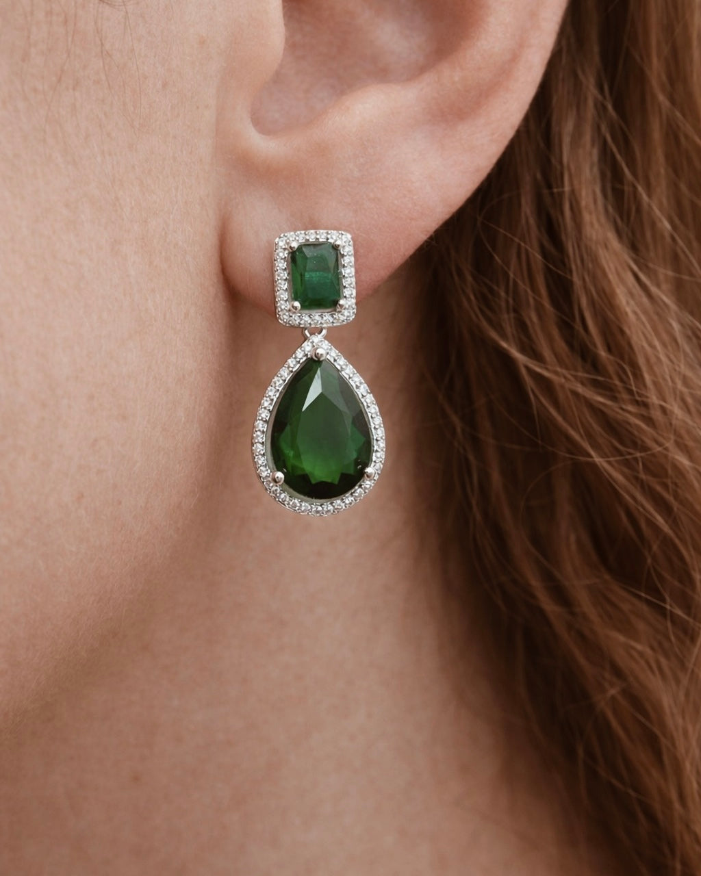 ARETE CUADRO Y GOTA ESMERALDA