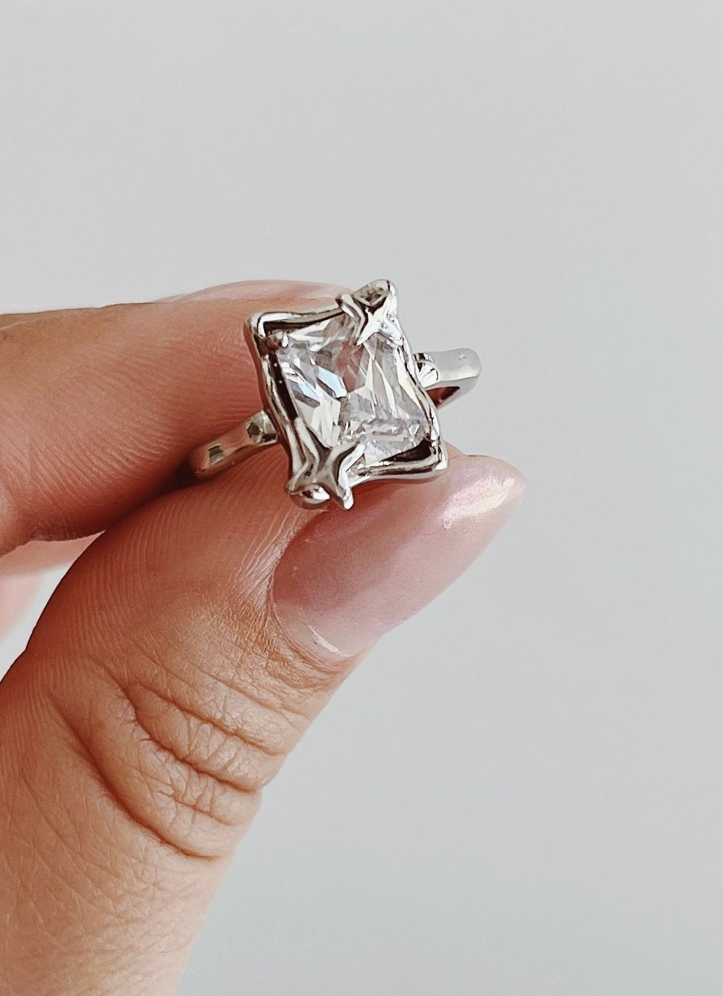 ANILLO CUADRO DESTELLOS