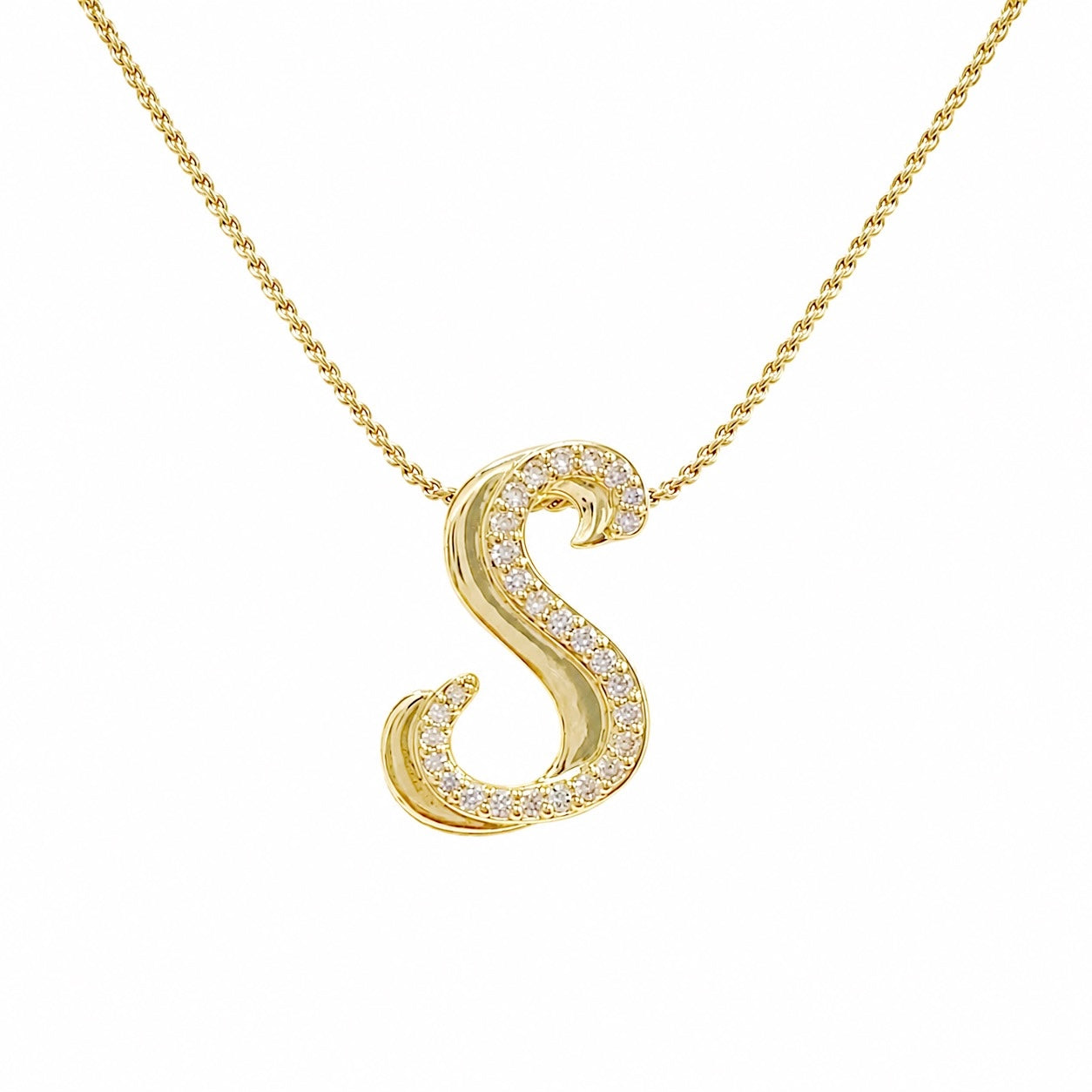SCRIPT INITIAL
NECKLACE
