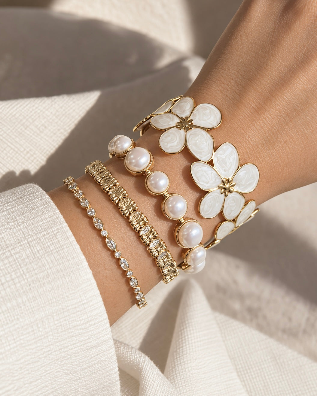 BOW BRACELET