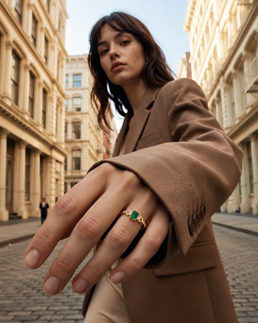 ANILLO TIANA