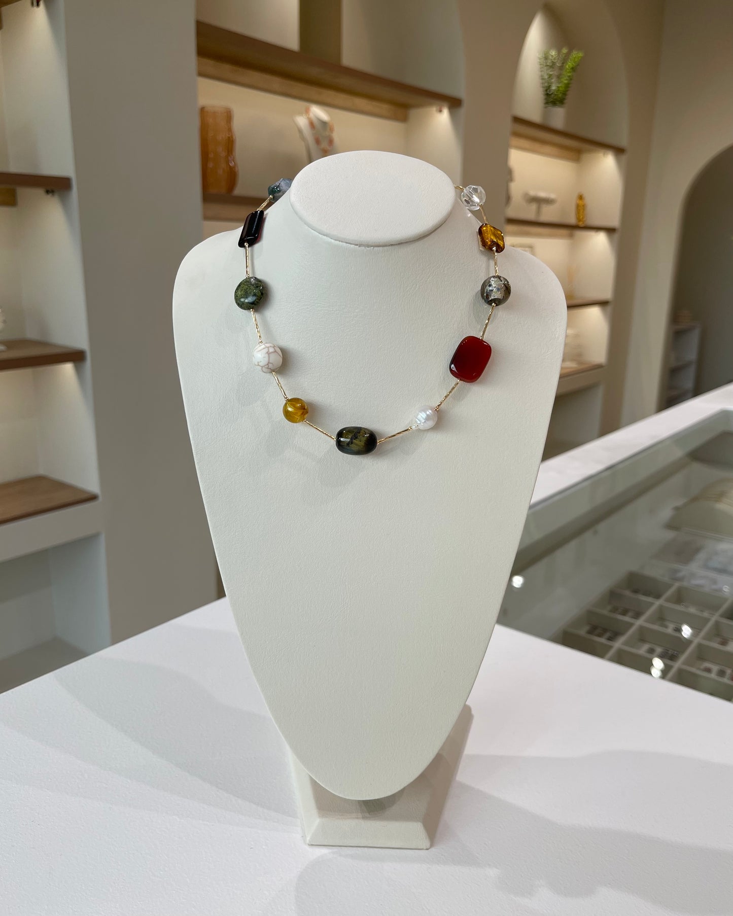 COLLAR ISHI