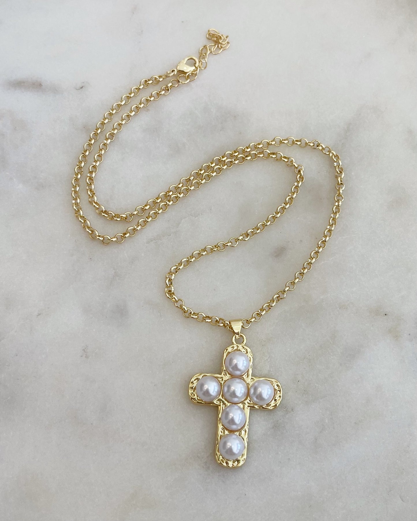 COLLAR CRUZ PERLAS CHUNKY