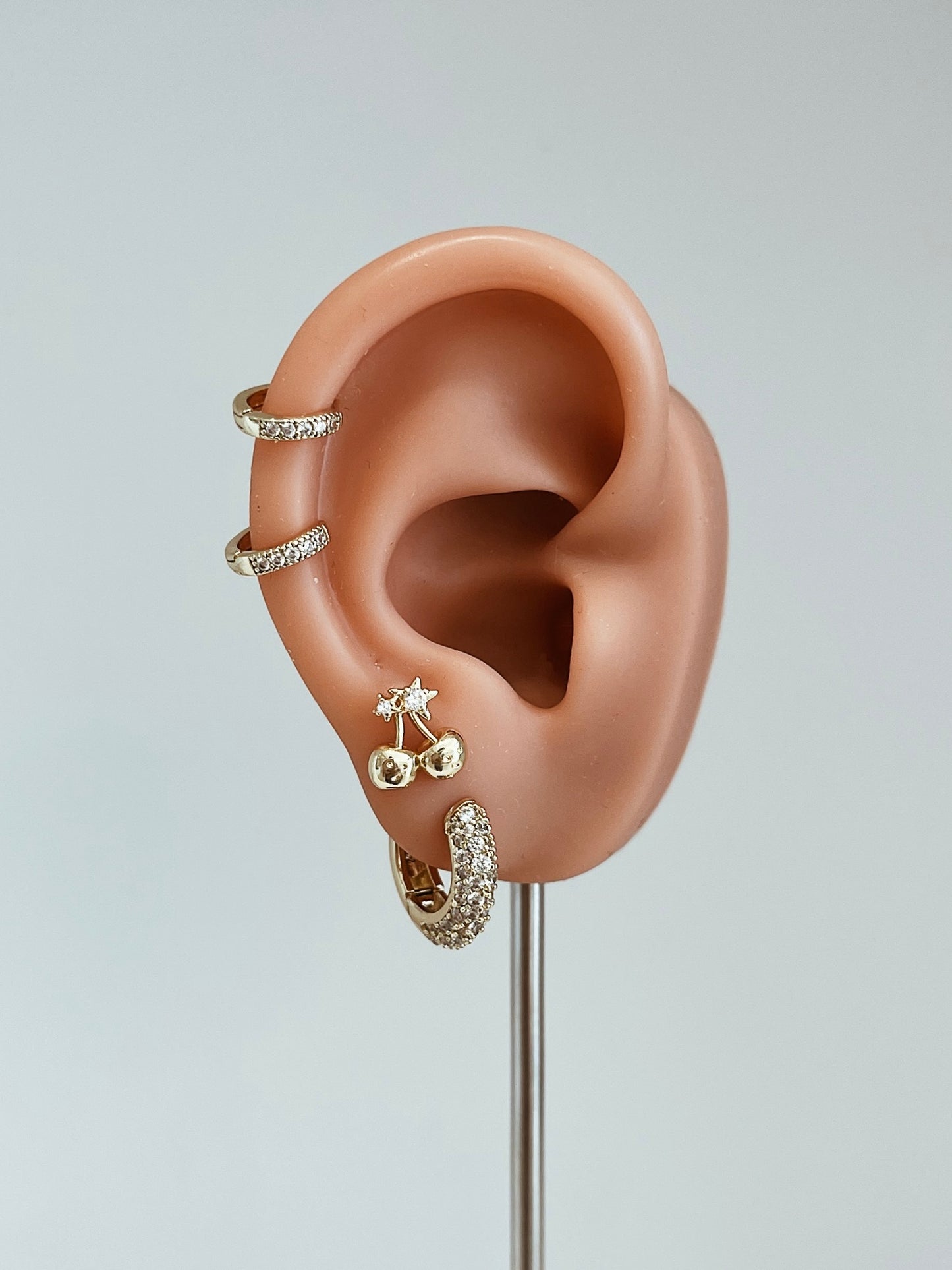 PIERCING PAVE CIRCONIAS