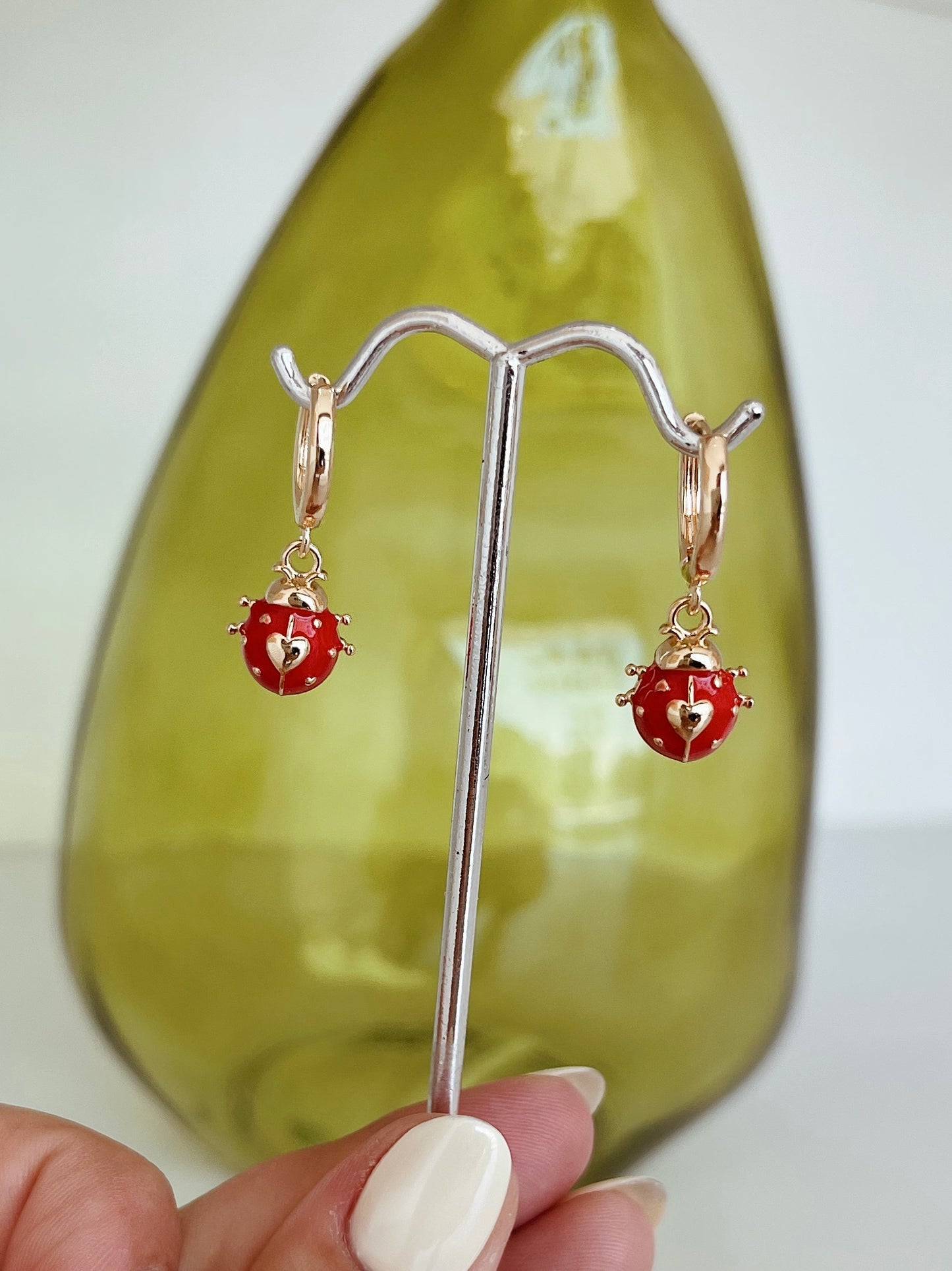 ARETE CATARINA ROJA