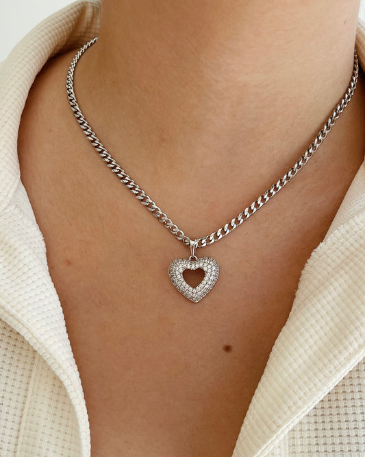 COLLAR CORAZÓN HUECO