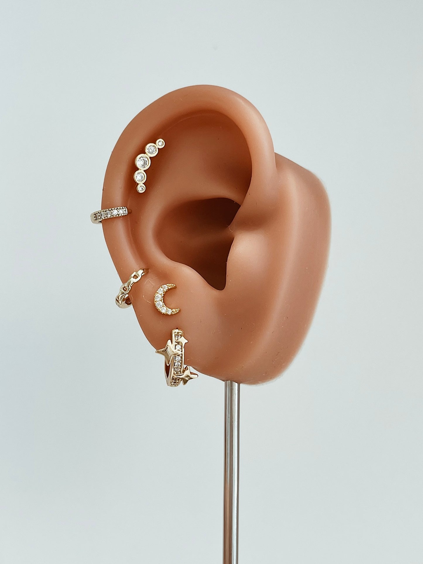 PIERCING PAVE CIRCONIAS