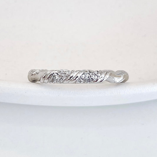 ANILLO TORCIDO