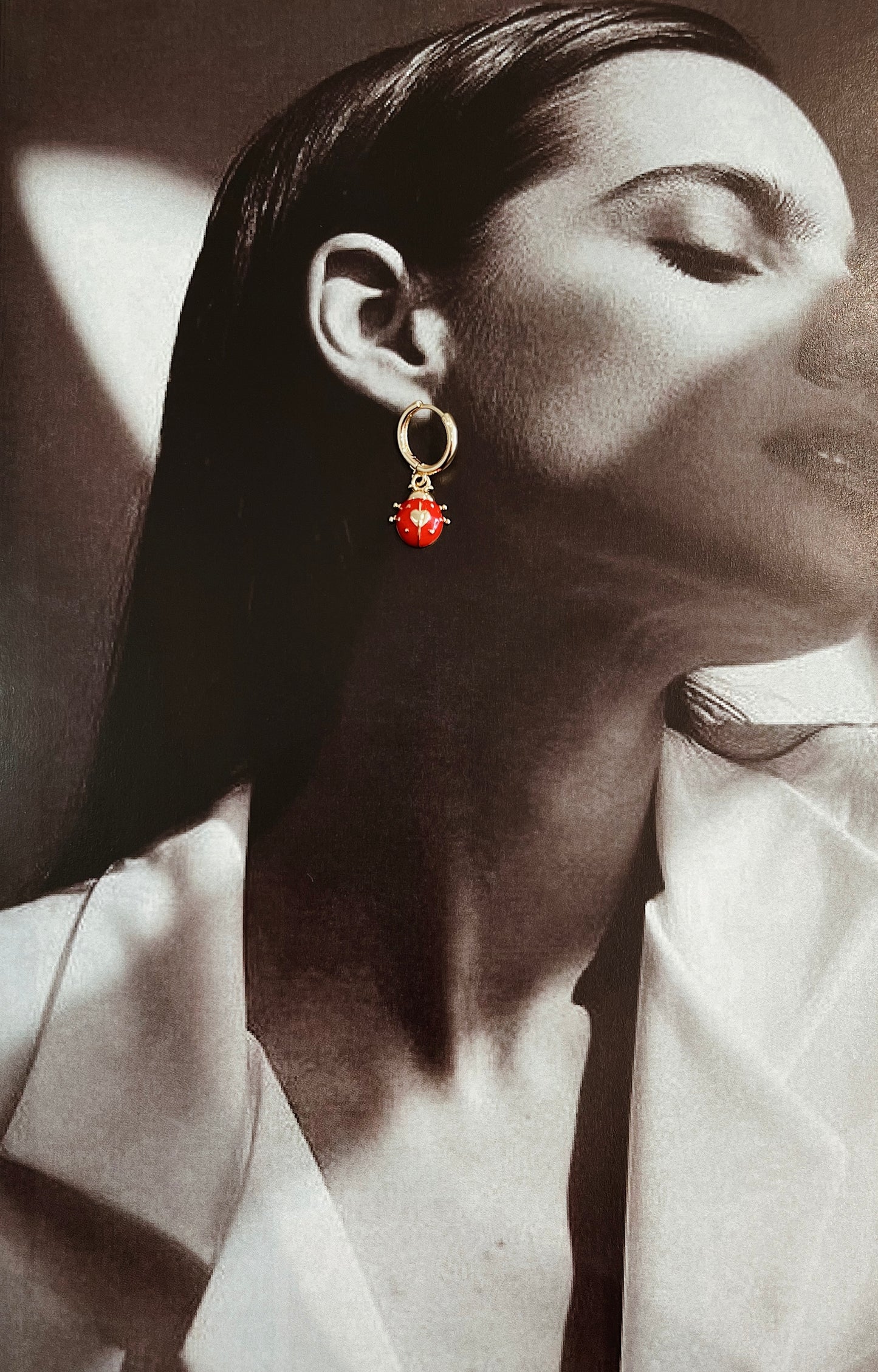 ARETE CATARINA ROJA