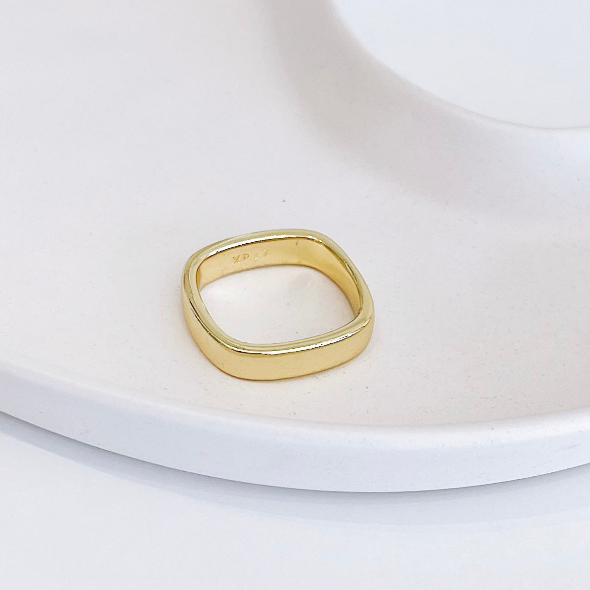 ANILLO CUADRO