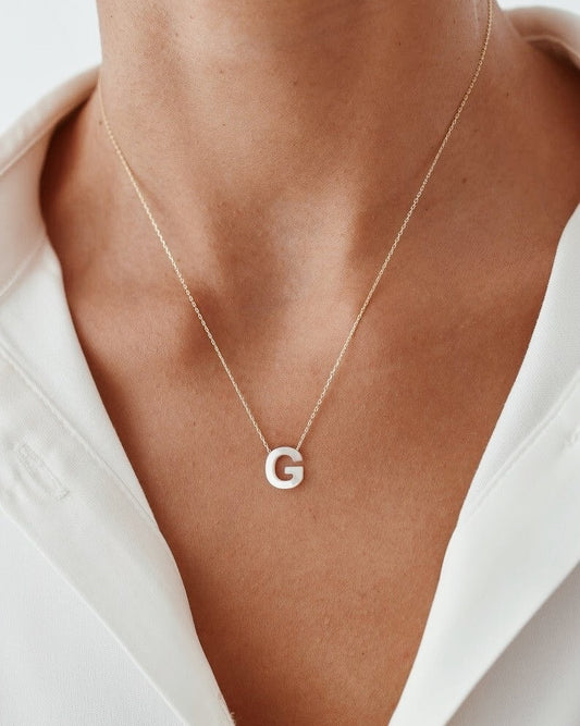 COLLAR INICIAL MADRE PERLA